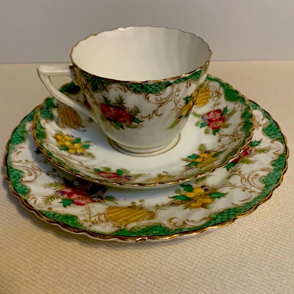 Vintage Victorian Teacup Saucer and Matching Plate.